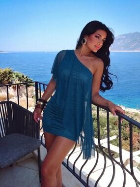 NEW! NEVER WORN! Aloruh Size Medium M One Shoulder Party Mini Dress lot6639